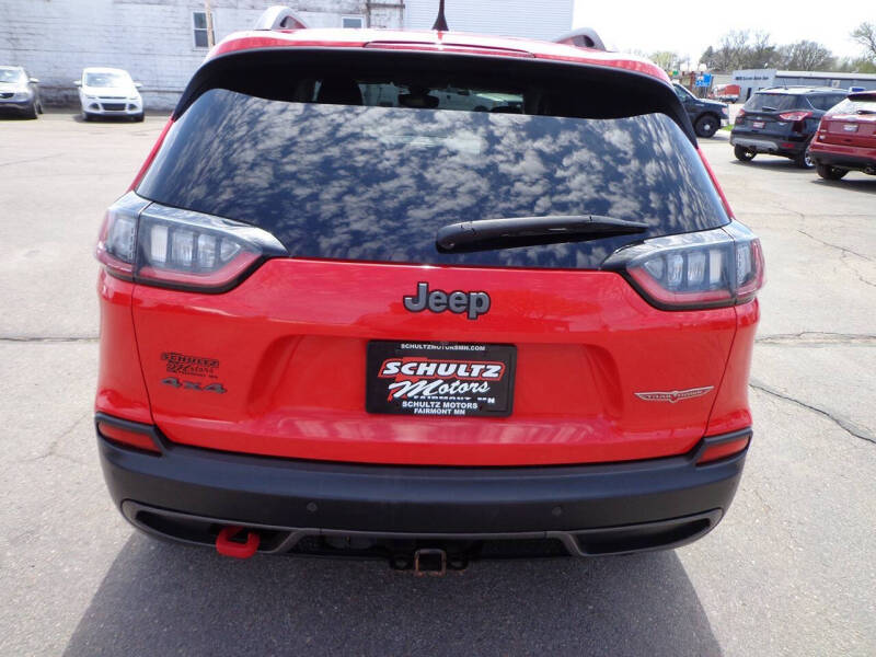 2019 Jeep Cherokee Trailhawk