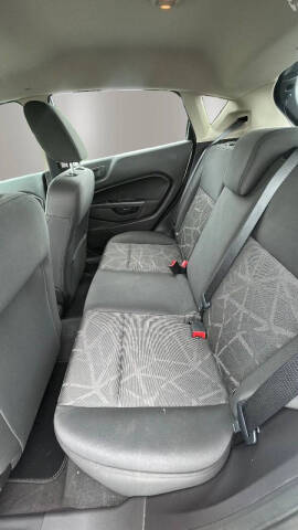 2011 Ford Fiesta SE