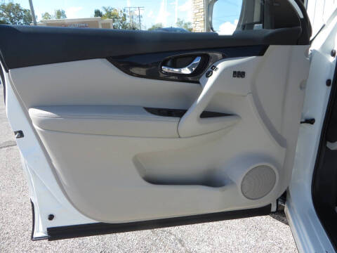 2022 Nissan Rogue Sport SL