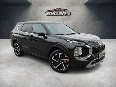 2023 Mitsubishi Outlander SE