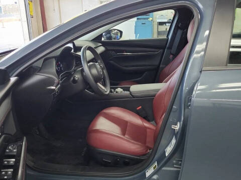 2024 Mazda Mazda3 Sedan 2.5 S Carbon Edition