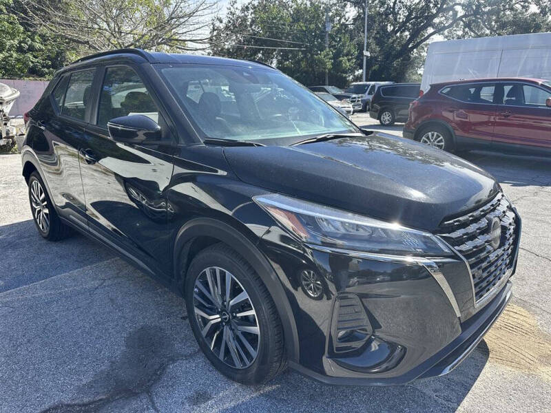 2024 Nissan Kicks SR