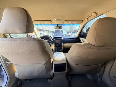 2017 Toyota Camry LE