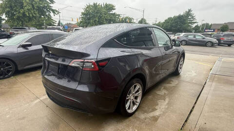 2024 Tesla Model Y Long Range