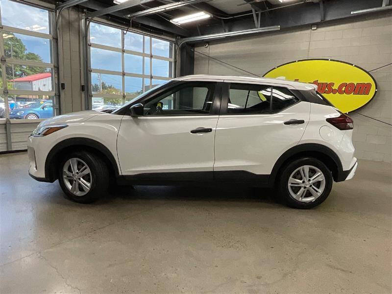 2022 Nissan Kicks S