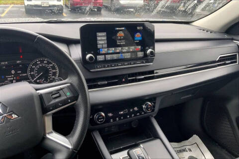 2024 Mitsubishi Outlander