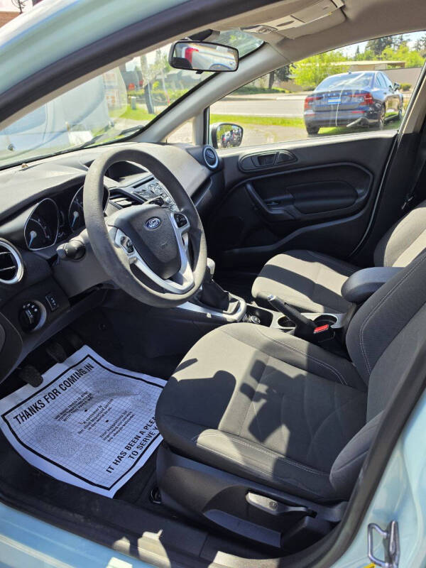 2017 Ford Fiesta SE