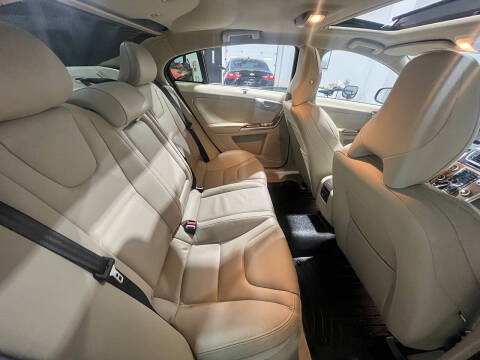 2016 Volvo S60 T5 Drive-E Inscription Platinum