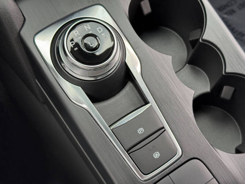 2024 Ford Escape Hybrid ST-Line Select