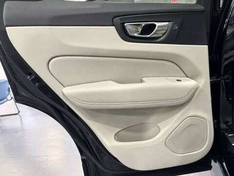 2019 Volvo XC60 T5 Momentum