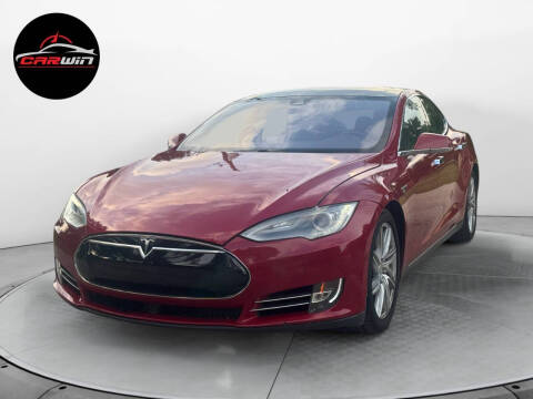 2015 Tesla Model S 90D