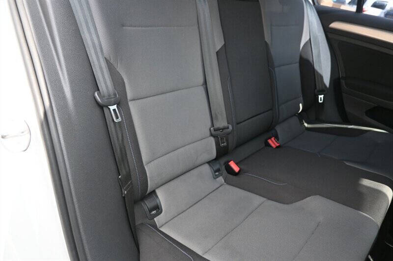 2016 Volkswagen e-Golf SE