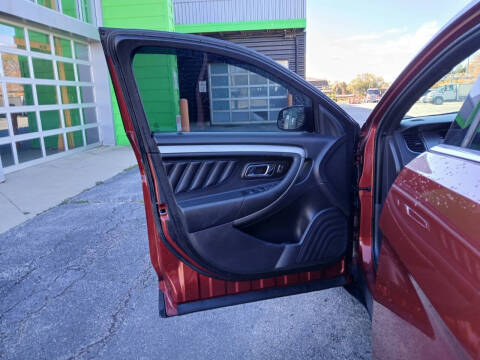 2014 Ford Taurus SEL