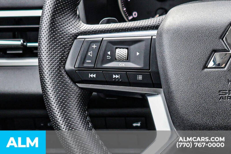 2025 Mitsubishi Outlander SE