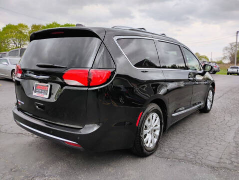 2018 Chrysler Pacifica Touring L Plus
