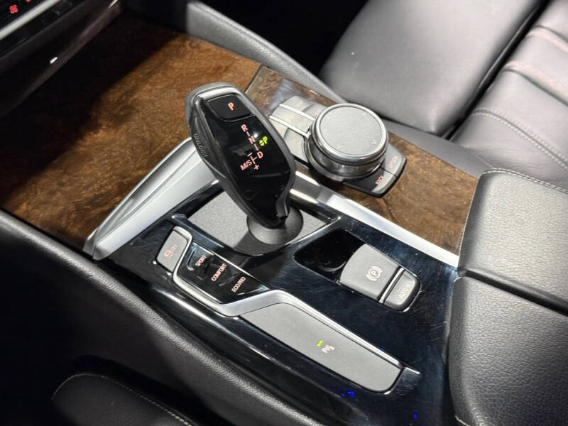 2019 BMW 5 Series 530i xDrive