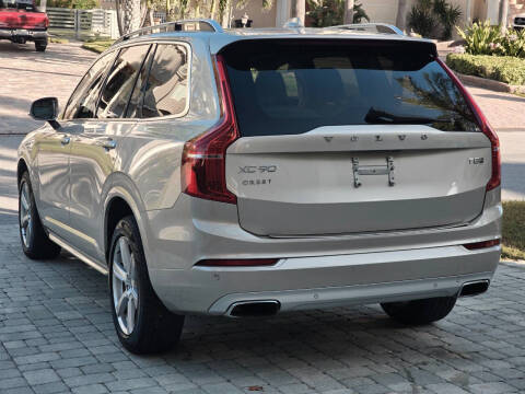 2016 Volvo XC90 T8 eAWD Momentum