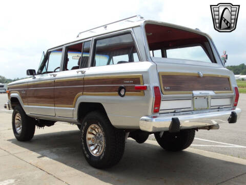 1986 Jeep Grand Wagoneer
