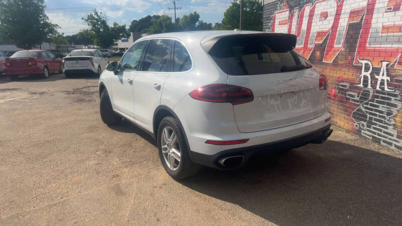 2016 Porsche Cayenne