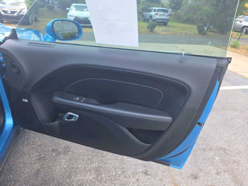 2016 Dodge Challenger SXT