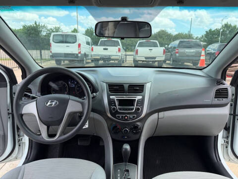 2015 Hyundai Accent GLS