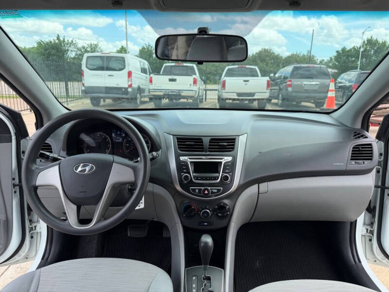 2015 Hyundai Accent GLS