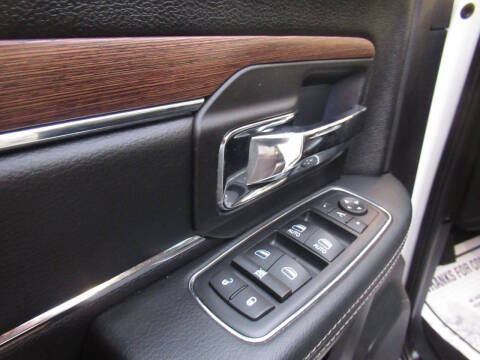 2016 RAM 3500 Laramie