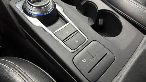 2020 Ford Escape Hybrid SE Sport