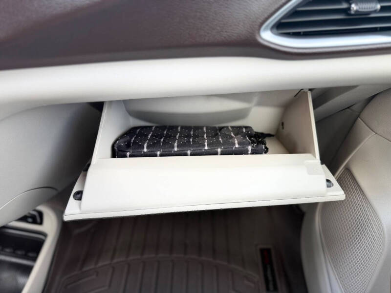 2019 Chrysler Pacifica Touring L Plus