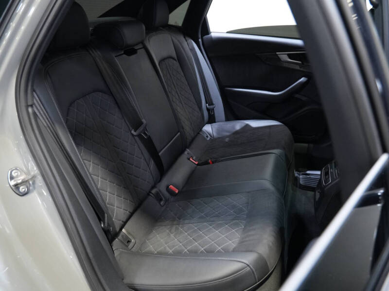 2022 Audi S4 3.0T quattro Premium