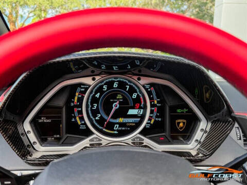 2016 Lamborghini Aventador LP 700-4