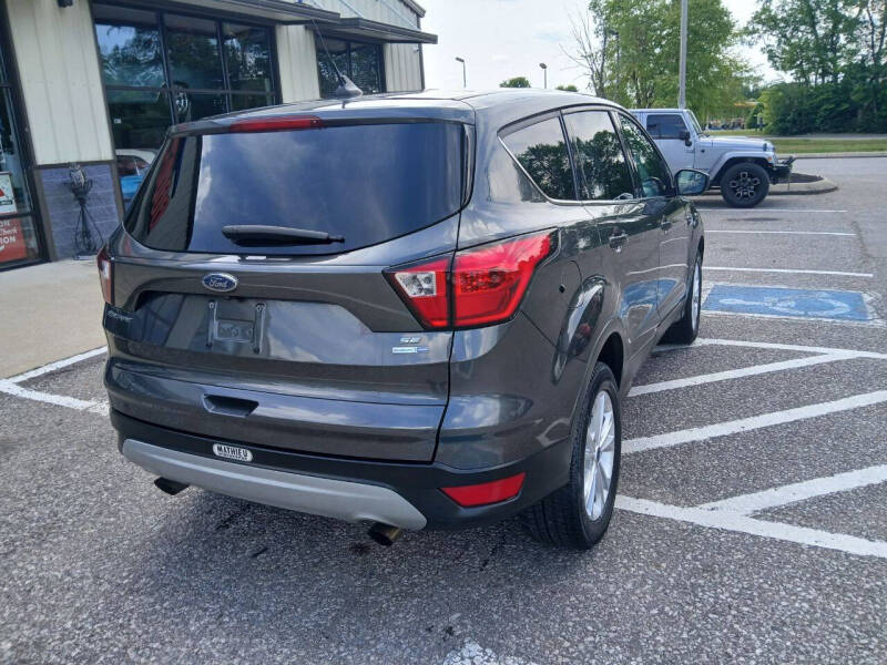 2019 Ford Escape SE