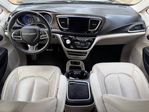 2018 Chrysler Pacifica Touring L Plus