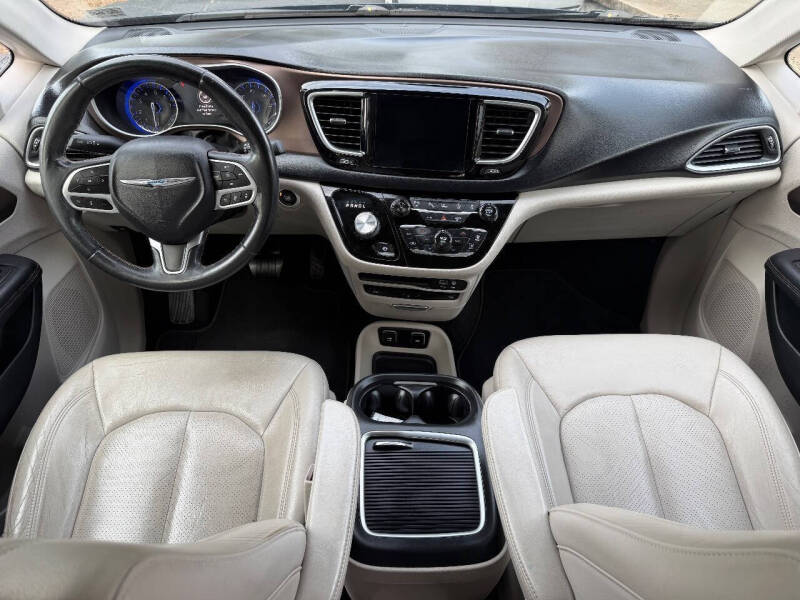 2018 Chrysler Pacifica Touring L Plus