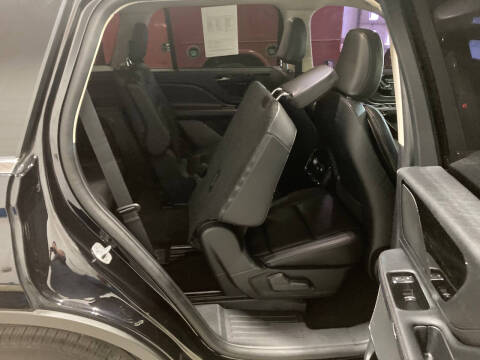 2022 Lincoln Aviator Standard