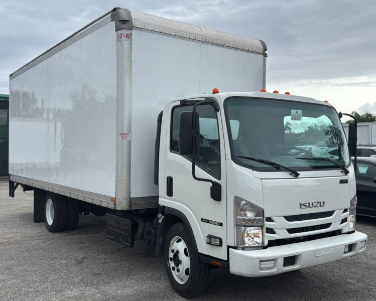 2020 Isuzu NPR-HD