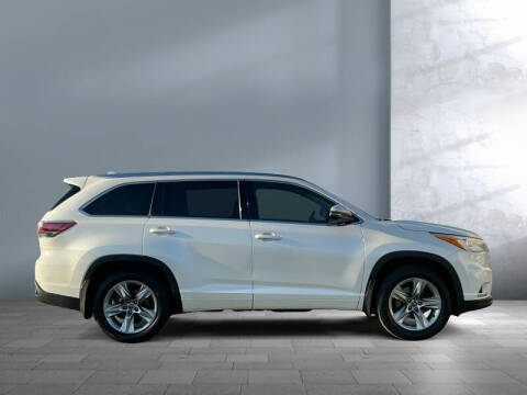 2016 Toyota Highlander Limited