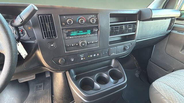 2024 Chevrolet Express LT 3500