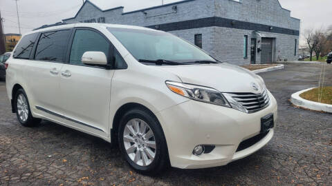 2015 Toyota Sienna Limited Premium 7-Passenger