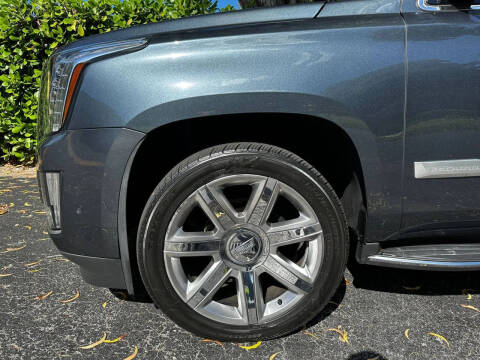 2020 Cadillac Escalade ESV Luxury