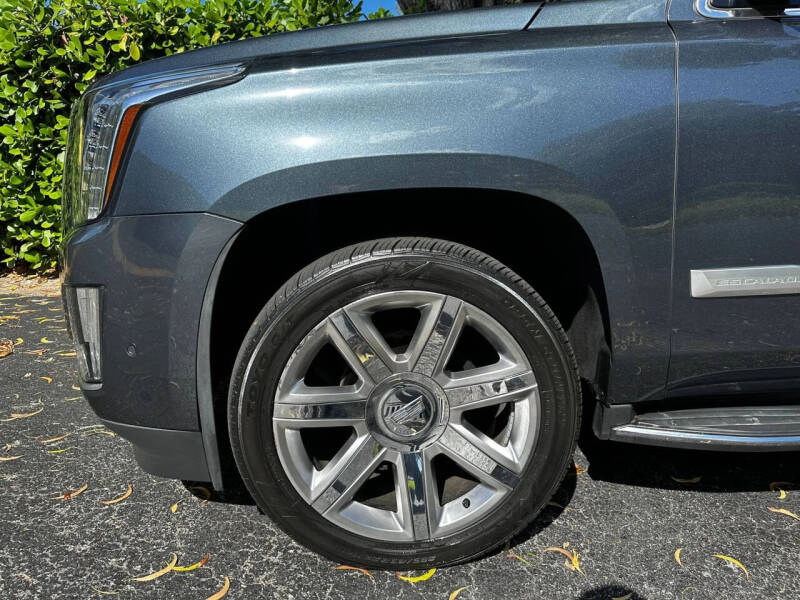 2020 Cadillac Escalade ESV Luxury