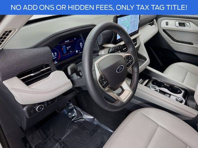 2025 Ford Explorer Active