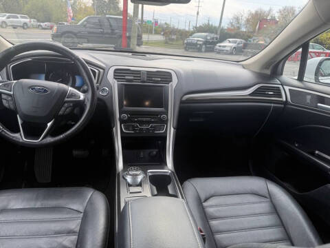 2017 Ford Fusion Hybrid SE