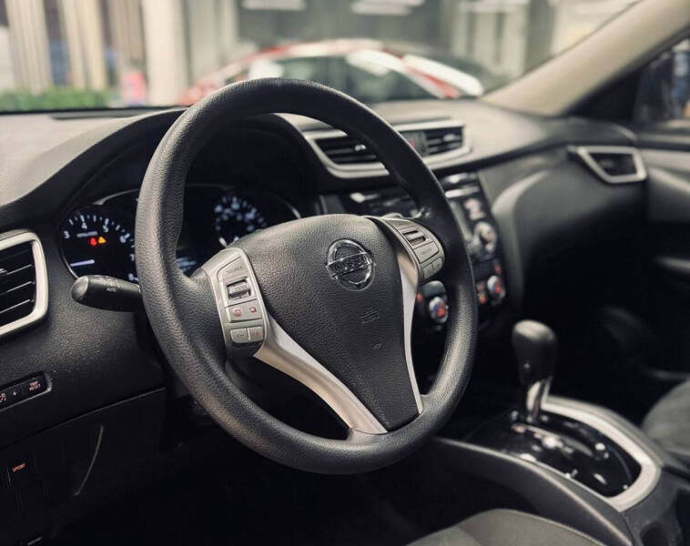 2016 Nissan Rogue SV