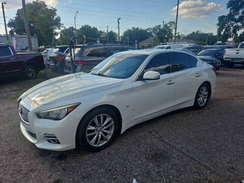 2015 Infiniti Q50 Premium