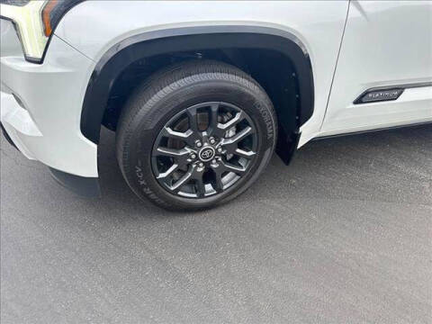 2023 Toyota Sequoia SR5