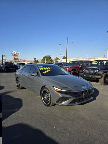 2024 Hyundai Elantra SE