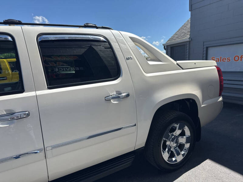 2012 Chevrolet Avalanche LTZ