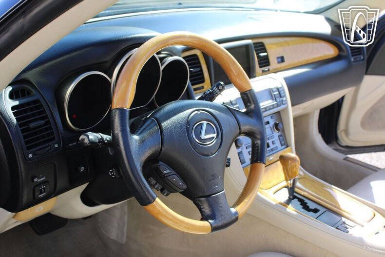 2002 Lexus SC 430