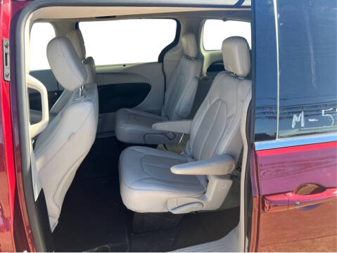 2021 Chrysler Voyager LXi